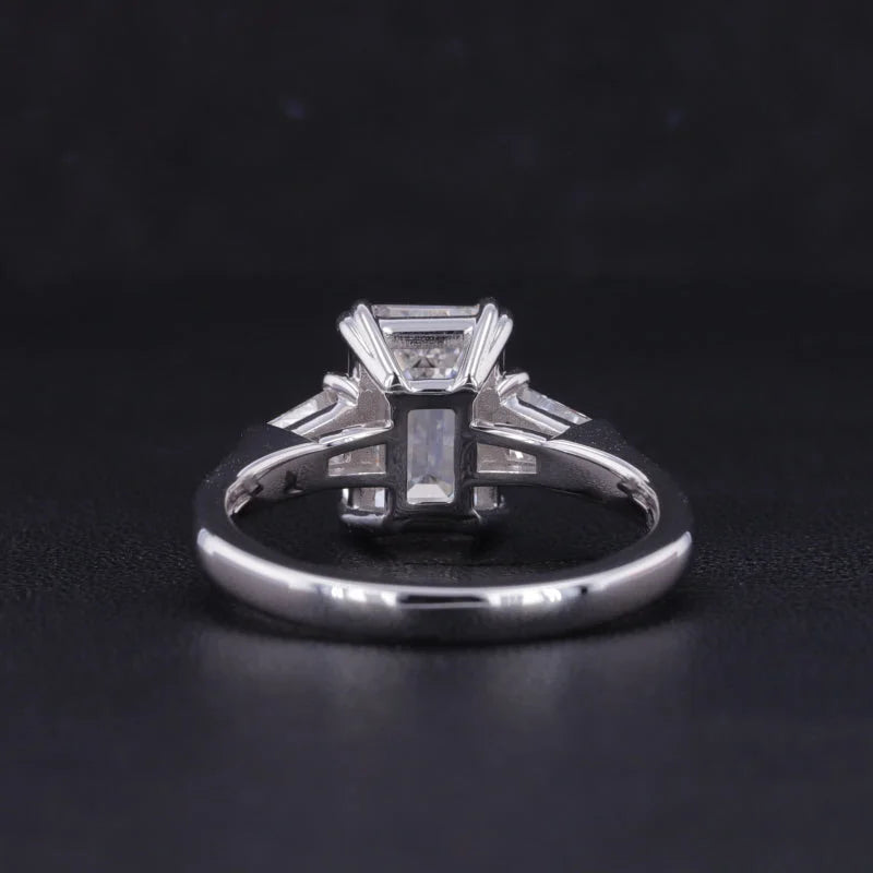 18K Emerald Cut Lab-Grown Diamond Ring | Lady Estere Jewellery | Worldwide Shipping 14K Solid Gold Moissanite White Yellow Rose SG, AU,