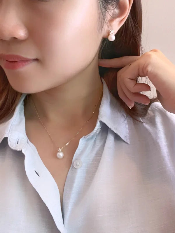 Akoya Pearl Diamond Pendant Necklace (Solid Gold) | Lady Estere Jewellery | Worldwide 14K 18K Solid Gold Lab-Grown Moissanite White Yellow