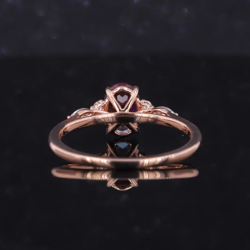 Alexandrite Oval Solitaire Diamond Ring (Solid gold) | Lady Estere Jewellery | Worldwide 14K 18K Solid Gold Lab-Grown Moissanite White