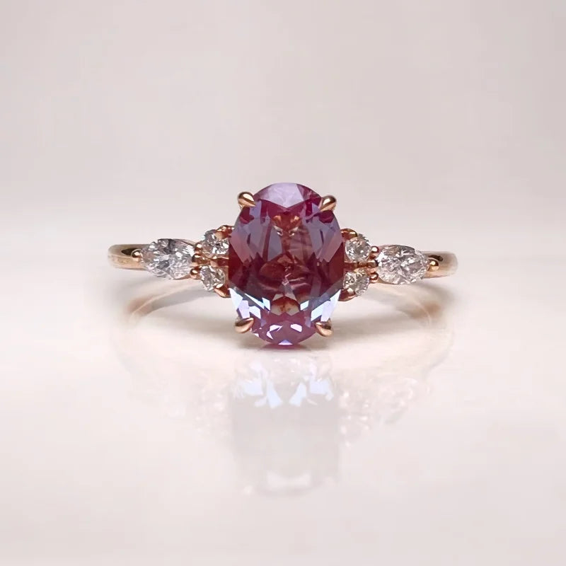 Alexandrite Oval Solitaire Diamond Ring (Solid gold) | Lady Estere Jewellery | Worldwide 14K 18K Solid Gold Lab-Grown Moissanite White