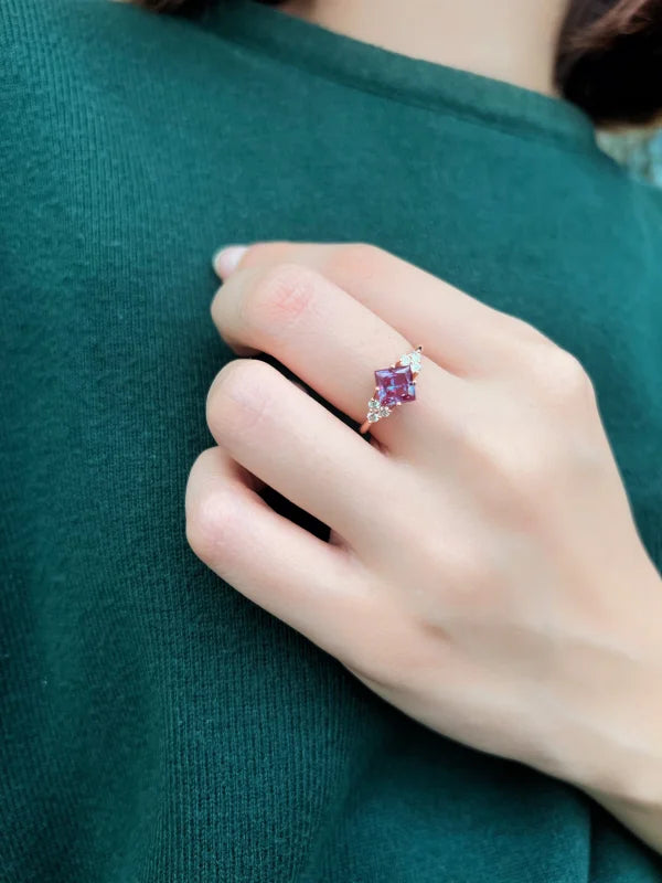Alexandrite Princess Diamond Ring R111A | Lady Estere Jewellery | Worldwide Shipping 14K 18K Solid Gold Lab-Grown Moissanite White Yellow