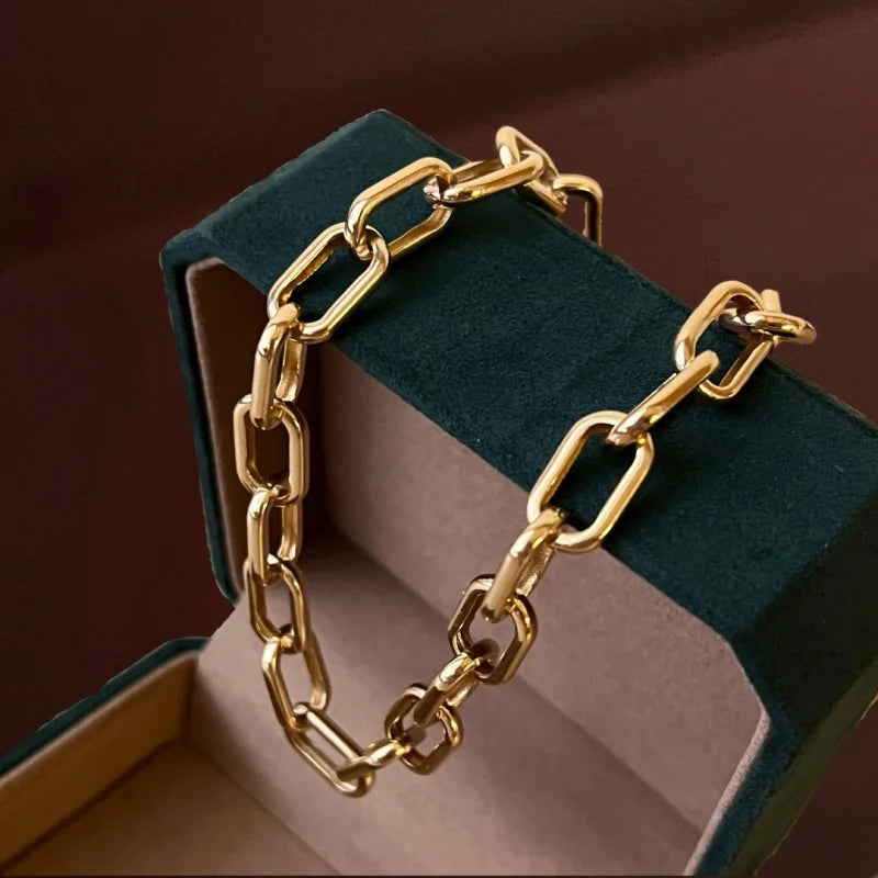 Ava | Ultra Bold Link Chain Necklace (Solid gold) | Lady Estere Jewellery | Worldwide 14K 18K Solid Gold Lab Grown Diamond Moissanite White