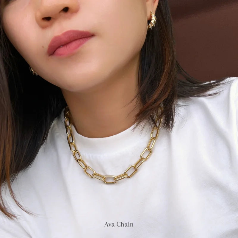 Ava | Ultra Bold Link Chain Necklace (Solid gold) | Lady Estere Jewellery | Worldwide 14K 18K Solid Gold Lab-Grown Diamond Moissanite White
