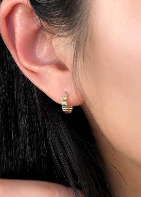 Barre | Fluted Hoop Earrings (Solid Gold) | Lady Estere Jewellery | Worldwide Shipping 14K 18K Solid Gold Lab Grown Diamond Moissanite