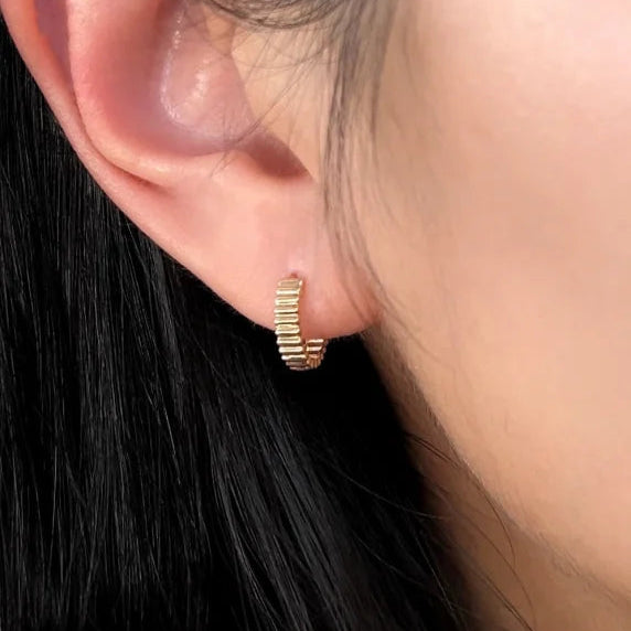 Barre | Fluted Hoop Earrings (Solid Gold) | Lady Estere Jewellery | Worldwide Shipping 14K 18K Solid Gold Lab-Grown Diamond Moissanite