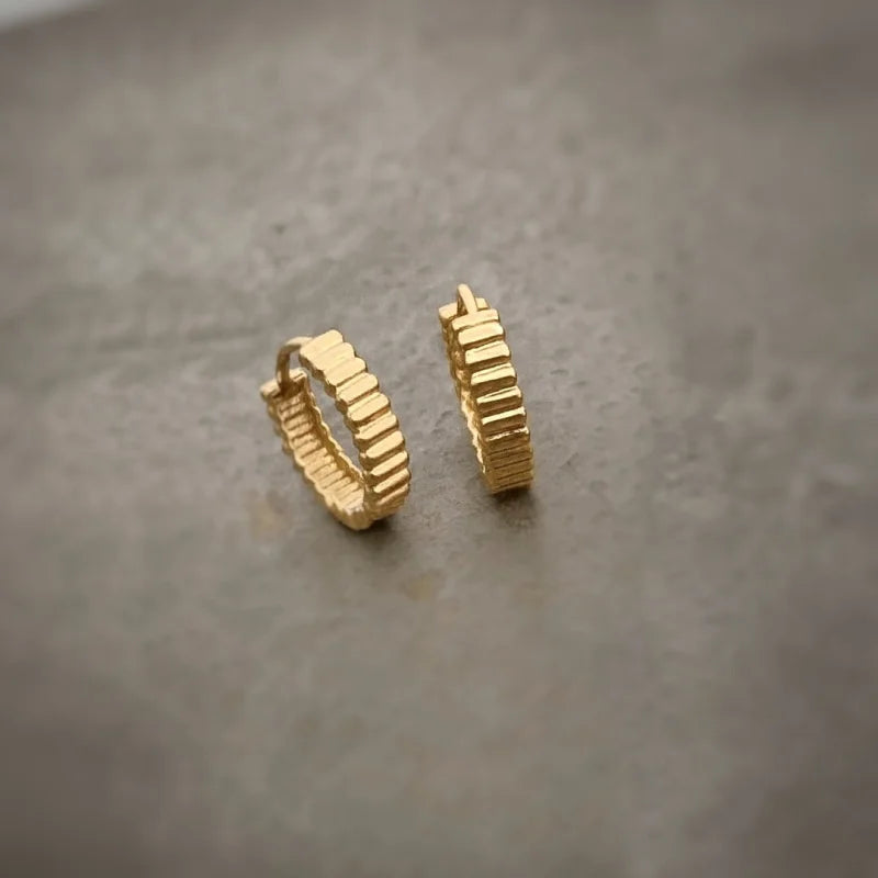Barre | Fluted Hoop Earrings (Solid Gold) | Lady Estere Jewellery | Worldwide Shipping 14K 18K Solid Gold Lab Grown Diamond Moissanite