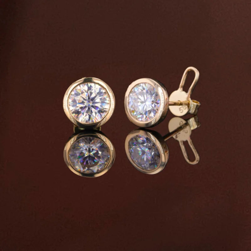 Bjorn | Knife Edge Bezel Round Cut Earring Studs (Solid gold) | Lady Estere Jewellery 14K 18K Solid Gold Lab-Grown Diamond Moissanite White
