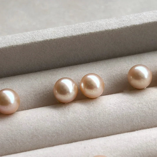 Blanc | Ivory & Blush Freshwater Pearl Earring Studs | Lady Estere Jewellery | Worldwide 14K 18K Solid Gold Lab-Grown Diamond Moissanite