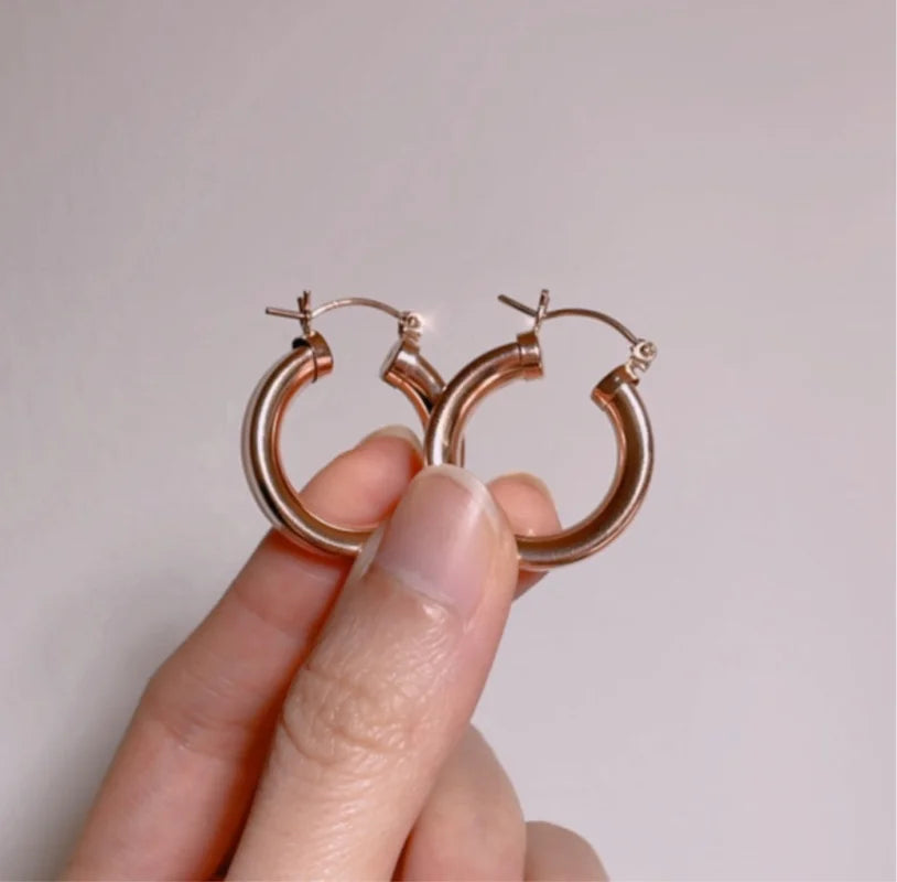 Boss Mini | Power Hoops (3 Colours) | Lady Estere Jewellery | Worldwide Shipping 14K 18K Solid Gold Lab-Grown Diamond Moissanite White