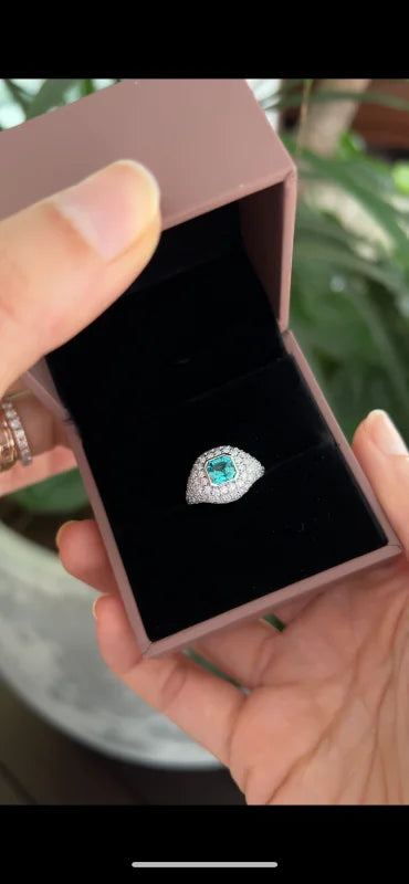 Custom Paraiba Pinky Ring | Lady Estere Jewellery | Worldwide Shipping 14K 18K Solid Gold Lab-Grown Diamond Moissanite White Yellow Rose