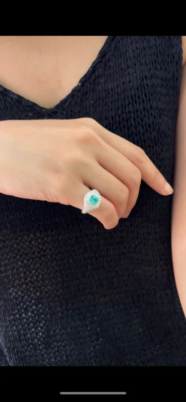 Custom Paraiba Pinky Ring | Lady Estere Jewellery | Worldwide Shipping 14K 18K Solid Gold Lab-Grown Diamond Moissanite White Yellow Rose