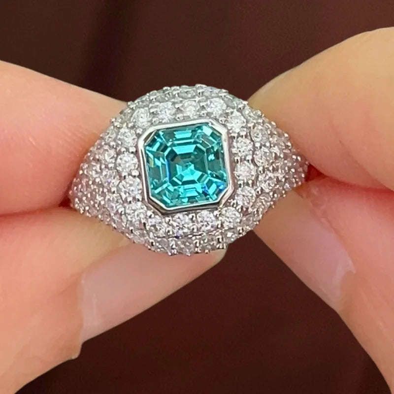 Custom Paraiba Pinky Ring | Lady Estere Jewellery | Worldwide Shipping 14K 18K Solid Gold Lab-Grown Diamond Moissanite White Yellow Rose