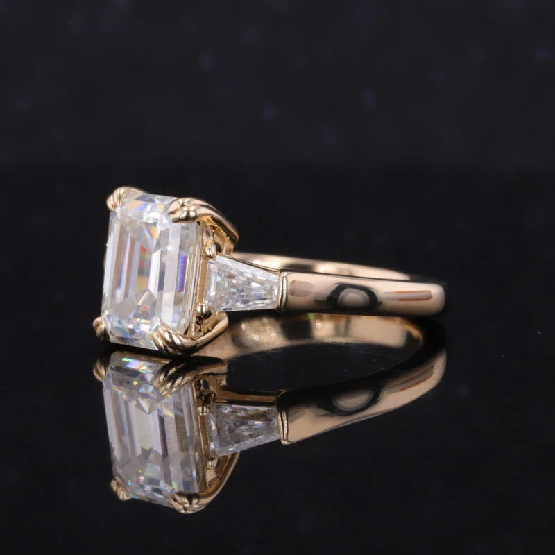 Emerald Cut | Classic HW Engagement Ring (Solid Gold) | Lady Estere Jewellery | Worldwide 14K 18K Solid Gold Lab-Grown Diamond Moissanite
