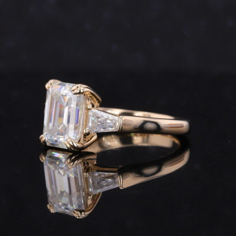 Emerald Cut | Classic HW Engagement Ring (Solid Gold) | Lady Estere Jewellery | Worldwide 14K 18K Solid Gold Lab-Grown Diamond Moissanite