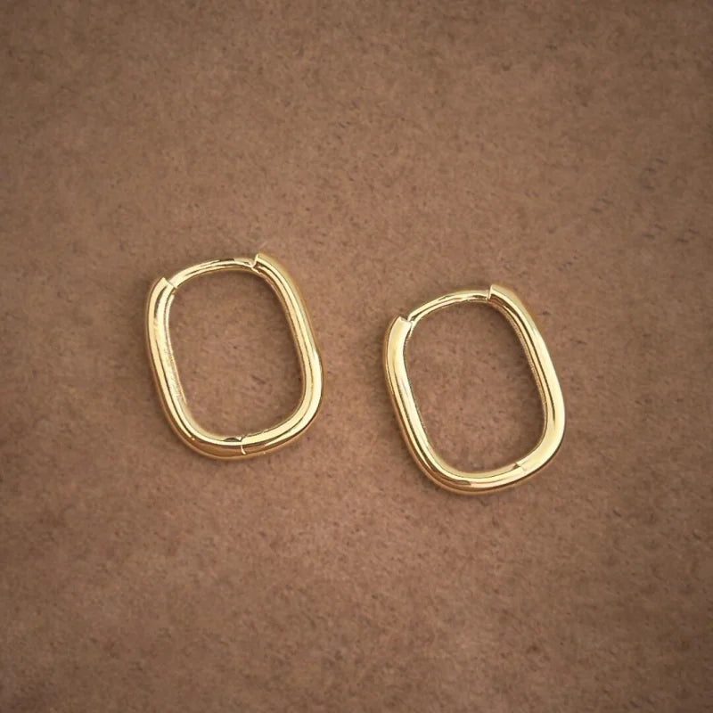Girl Next Door | Sleek Hoops (2 Colours in Solid Gold) | Lady Estere Jewellery 14K 18K Gold Lab-Grown Diamond Moissanite White Yellow Rose