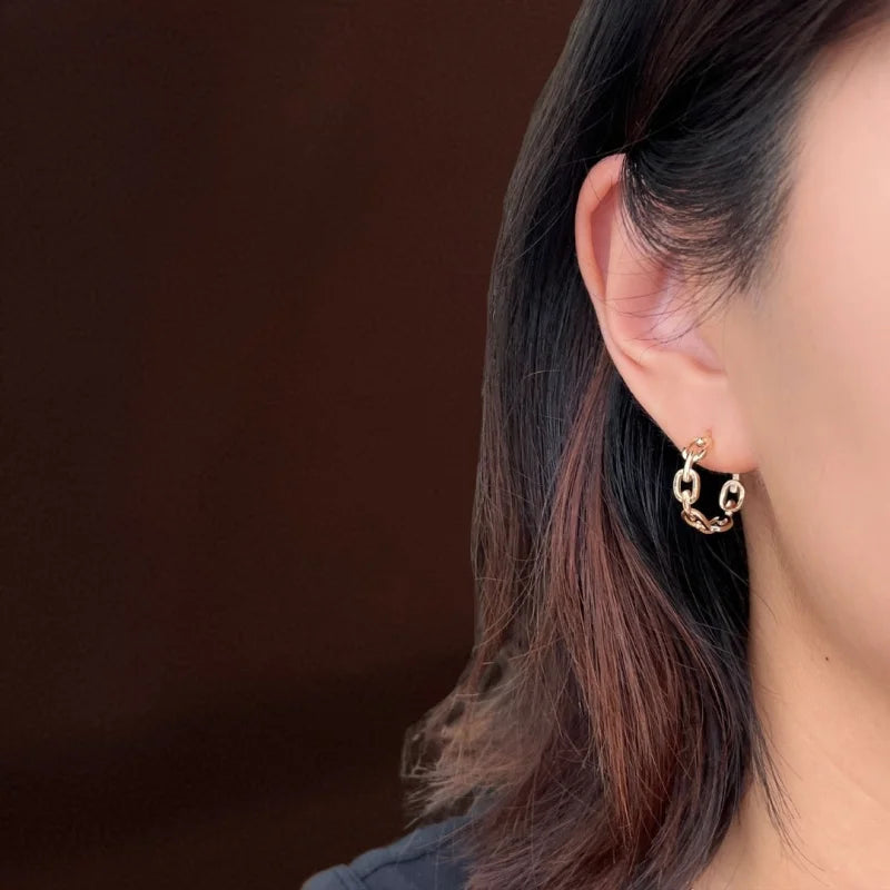 Gucci | Buckle Link Hoop Earrings (Solid Gold) | Lady Estere Jewellery | Worldwide 14K 18K Solid Gold Lab-Grown Diamond Moissanite White