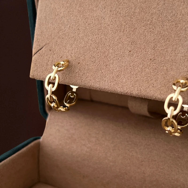 Gucci | Buckle Link Hoop Earrings (Solid Gold) | Lady Estere Jewellery | Worldwide 14K 18K Solid Gold Lab-Grown Diamond Moissanite White