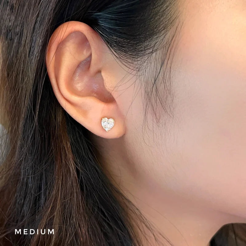 Heart | Moissanite Earring Studs (Solid gold) | Lady Estere Jewellery | Worldwide Shipping 14K 18K Solid Gold Lab-Grown Diamond White