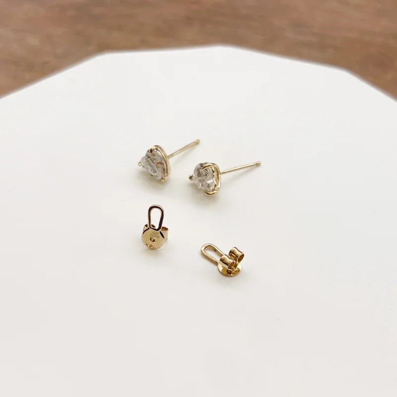 Heart | Moissanite Earring Studs (Solid gold) | Lady Estere Jewellery | Worldwide Shipping 14K 18K Solid Gold Lab-Grown Diamond White