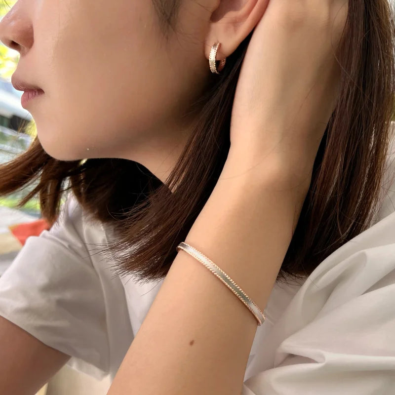 Illuminate | Special Finish Bangle Bracelet (Solid Gold) | Lady Estere Jewellery 14K 18K Solid Gold Lab-Grown Diamond Moissanite White