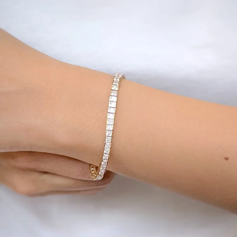 Jasmine | 9ct Princess Cut Square Diamonds Tennis Bracelet in Solid Gold | Lady Estere Jewellery 14K 18K Lab-Grown Diamond Moissanite White
