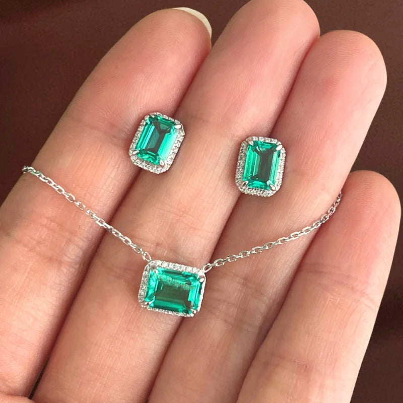 Lindy | Lab Grown Emerald & Diamond Halo Necklace (Solid Gold) | Lady Estere Jewellery 14K 18K Solid Gold Moissanite White Yellow Rose SG,