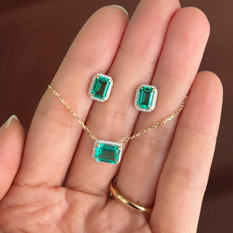 Lindy | Lab Grown Emerald & Diamond Halo Necklace (Solid Gold) | Lady Estere Jewellery 14K 18K Solid Gold Moissanite White Yellow Rose SG,