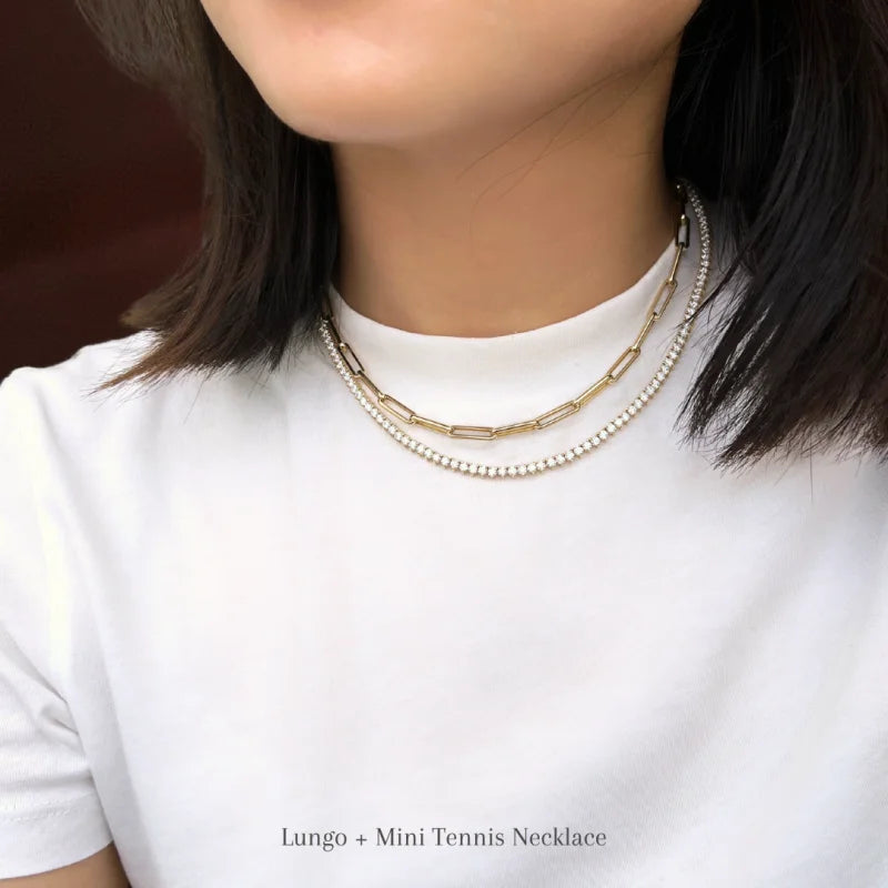 Lungo | Sleek Chain Collar Necklace (Solid gold) | Lady Estere Jewellery | Worldwide 14K 18K Solid Gold Lab-Grown Diamond Moissanite White