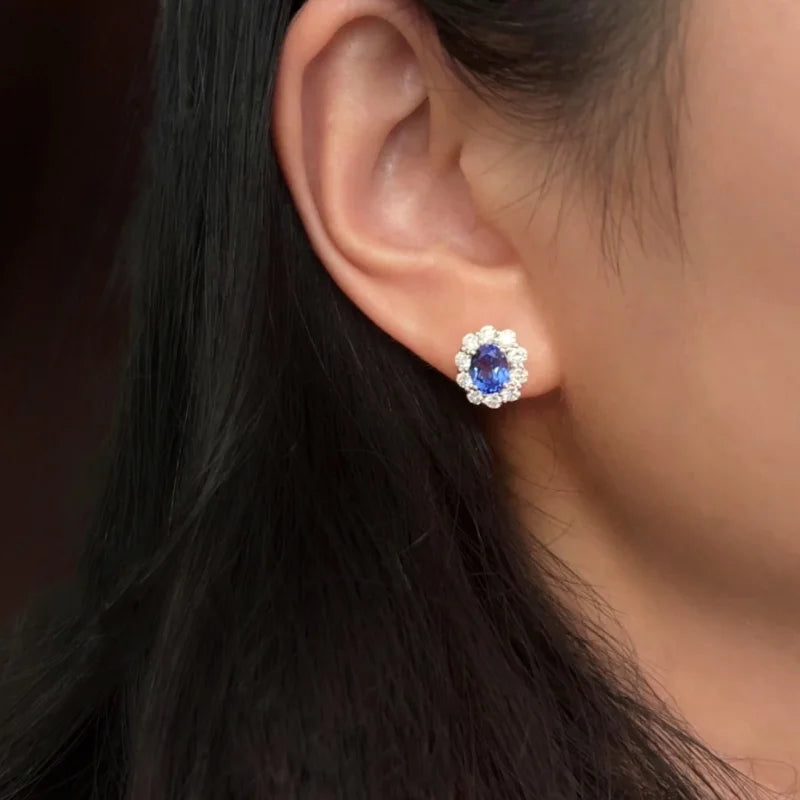 Princess-D Blue Sapphire Diamond Halo Stud Earring (Solid gold) | Lady Estere Jewellery 14K 18K Solid Gold Lab-Grown Moissanite White