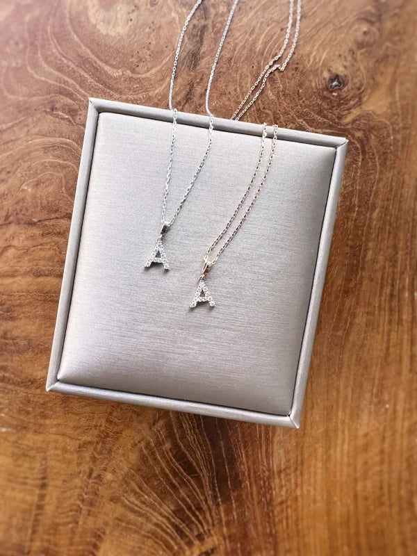Remembrance | Initial Diamond Necklace (Solid Gold) | Lady Estere Jewellery | Worldwide 14K 18K Solid Gold Lab-Grown Moissanite White