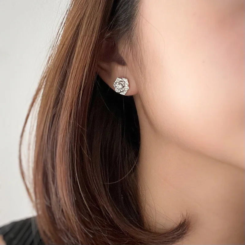 Rose | 3D Floral Diamond Necklace (Solid Gold) | Lady Estere Jewellery | Worldwide 14K 18K Solid Gold Lab-Grown Moissanite White Yellow SG,