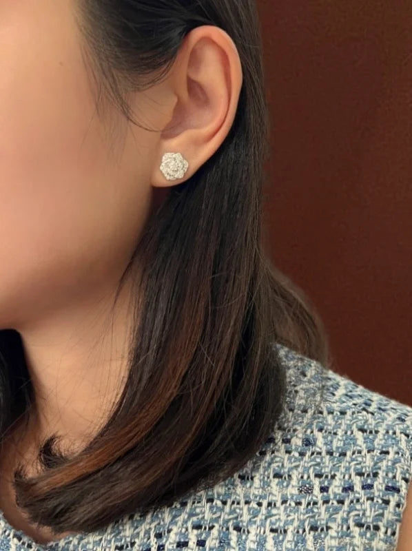 Rossa | Floral Diamond Studs (Solid Gold) | Lady Estere Jewellery | Worldwide Shipping 14K 18K Solid Gold Lab-Grown Moissanite White Yellow