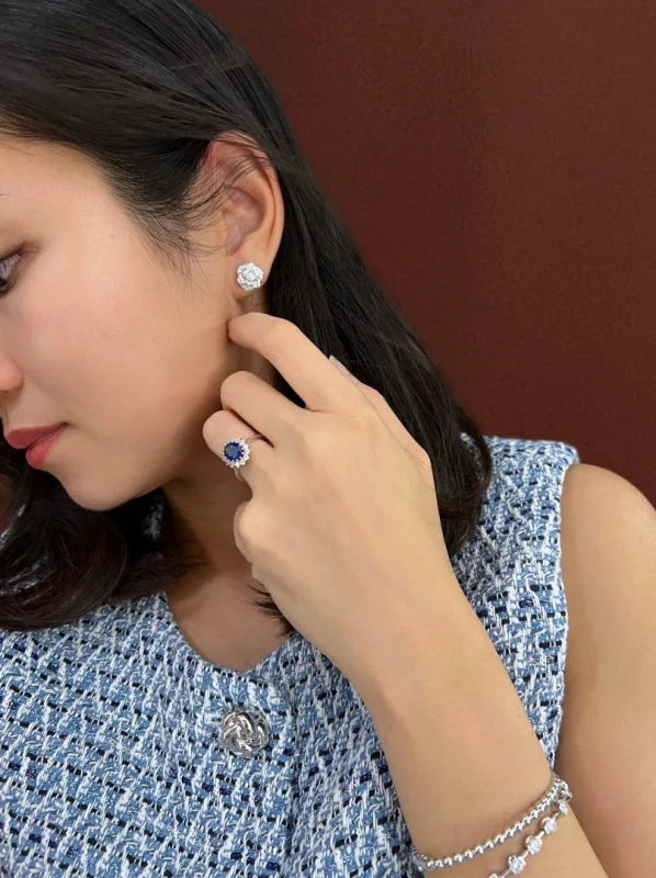 Rossa | Floral Diamond Studs (Solid Gold) | Lady Estere Jewellery | Worldwide Shipping 14K 18K Solid Gold Lab-Grown Moissanite White Yellow
