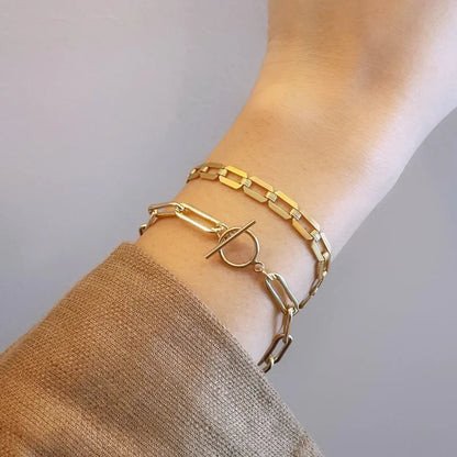 Rouge | Oversized Toggle Paperclip Chain Bracelet | Lady Estere Jewellery | Worldwide 14K 18K Solid Gold Lab-Grown Diamond Moissanite White