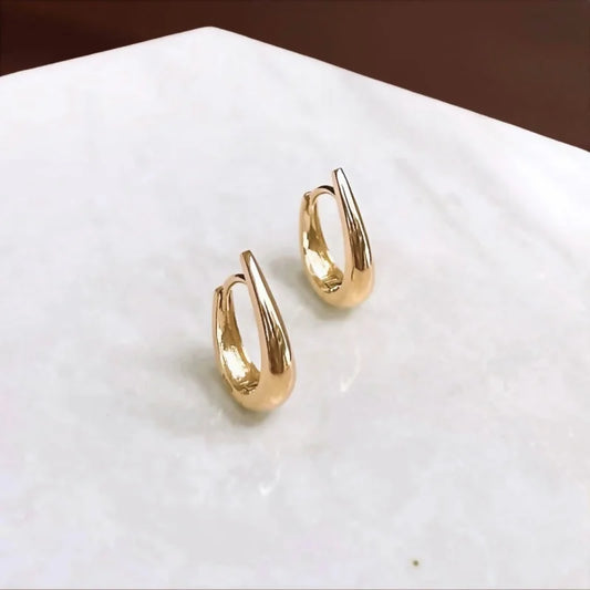 Swan | Small Tapered Hoop Earrings (Solid Gold) | Lady Estere Jewellery | Worldwide 14K 18K Solid Gold Lab-Grown Diamond Moissanite White