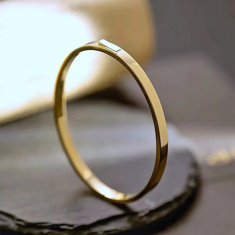 The Daily | Bangle Bracelet (Solid Gold) | Lady Estere Jewellery | Worldwide Shipping 14K 18K Solid Gold Lab Grown Diamond Moissanite White