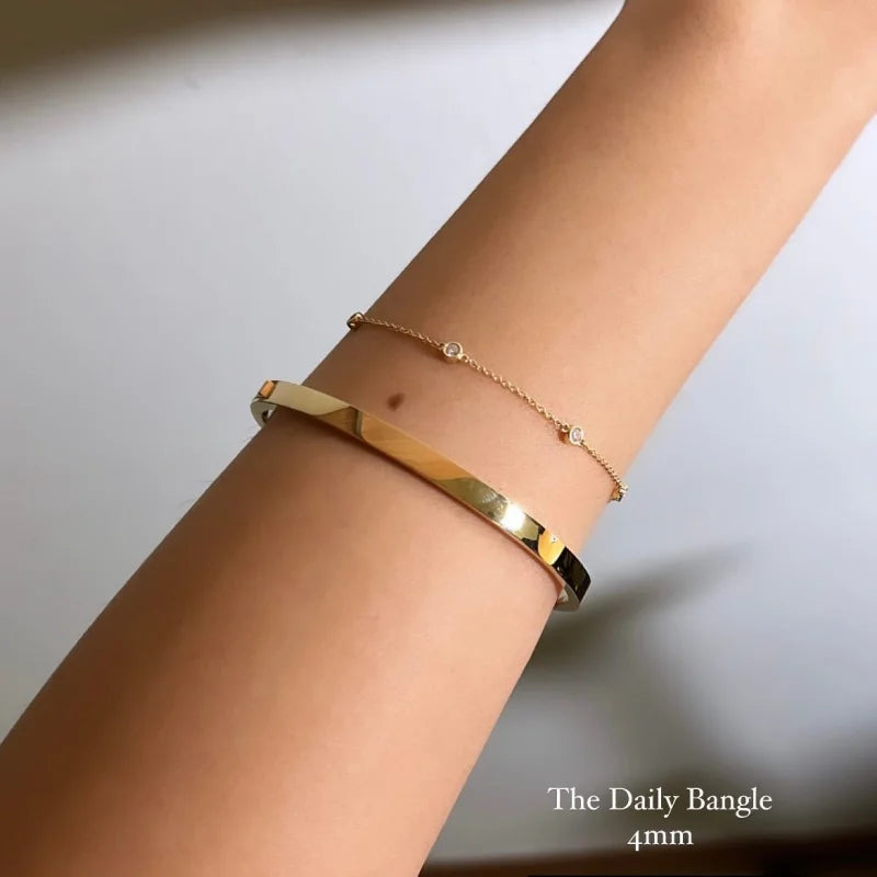 The Daily | Bangle Bracelet (Solid Gold) | Lady Estere Jewellery | Worldwide Shipping 14K 18K Solid Gold Lab Grown Diamond Moissanite White
