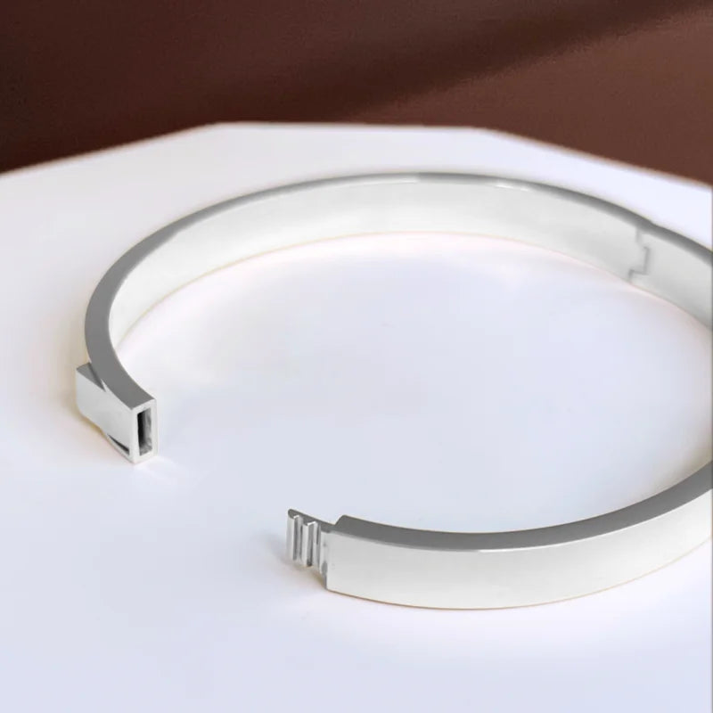 The Daily | Bangle Bracelet (Solid Gold) | Lady Estere Jewellery | Worldwide Shipping 14K 18K Solid Gold Lab Grown Diamond Moissanite White