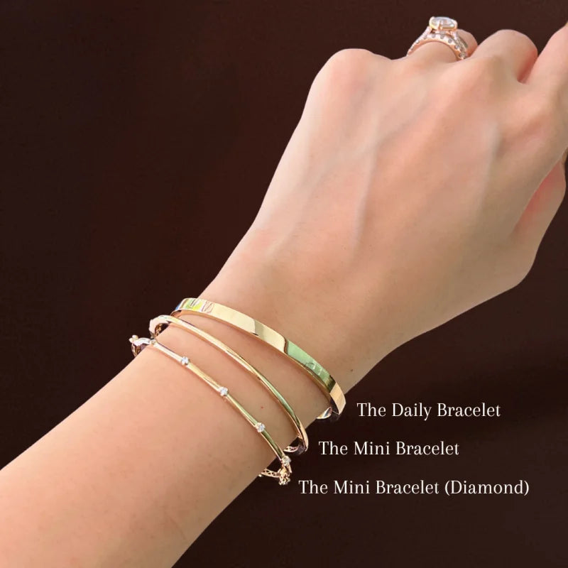 The Daily | Bangle Bracelet (Solid Gold) | Lady Estere Jewellery | Worldwide Shipping 14K 18K Solid Gold Lab Grown Diamond Moissanite White