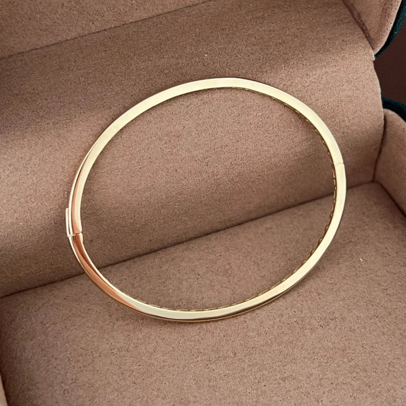 The Mini | Skinny Plain Bangle Bracelet (Solid Gold) | Lady Estere Jewellery | Worldwide 14K 18K Solid Gold Lab Grown Diamond Moissanite