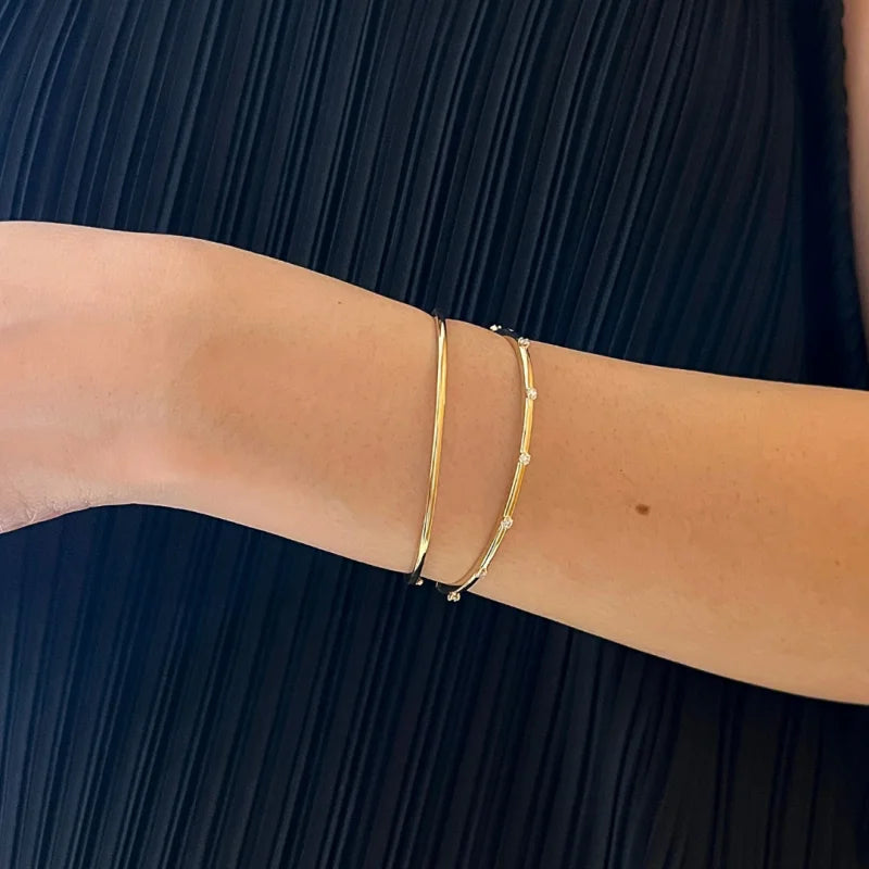 The Mini | Skinny Plain Bangle Bracelet (Solid Gold) | Lady Estere Jewellery | Worldwide 14K 18K Solid Gold Lab Grown Diamond Moissanite