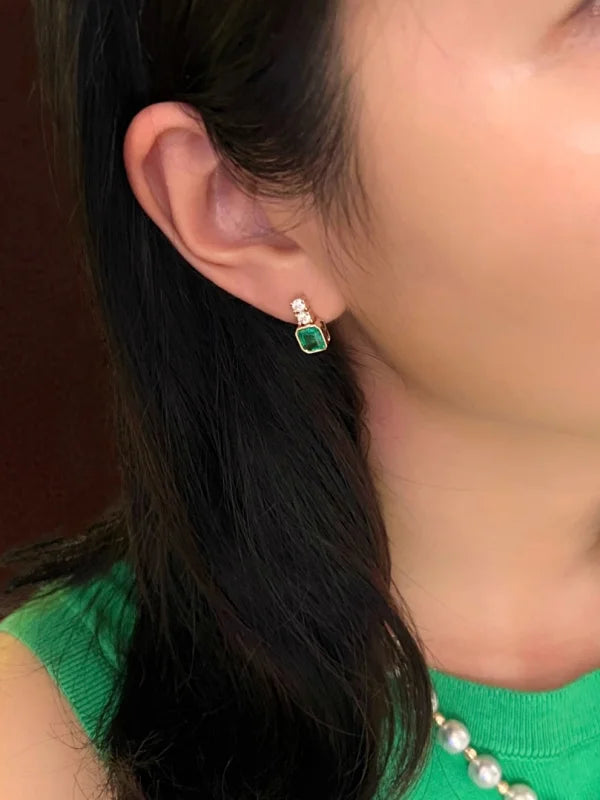Verde | Columbian Emerald Stud Earrings (Solid Gold) | Lady Estere Jewellery | Worldwide 14K 18K Solid Gold Lab-Grown Diamond Moissanite
