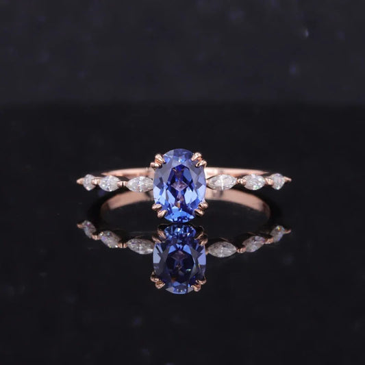 Vintage Oval Sapphire Ring (Solid gold) | Lady Estere Jewellery | Worldwide Shipping 14K 18K Solid Gold Lab-Grown Diamond Moissanite White