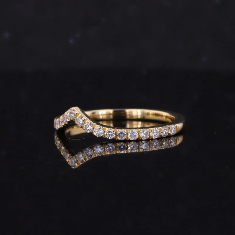 Wedding Band | Chevron Diamond (Solid gold) | Lady Estere Jewellery | Worldwide 14K 18K Solid Gold Lab Grown Moissanite White Yellow Rose