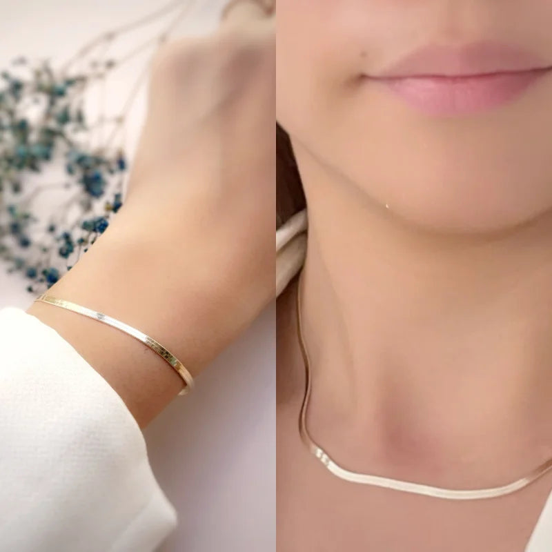 Gold 2025 flat bracelet