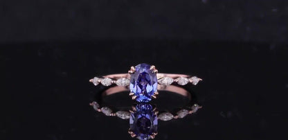 Vintage Oval Sapphire Ring (Solid gold)