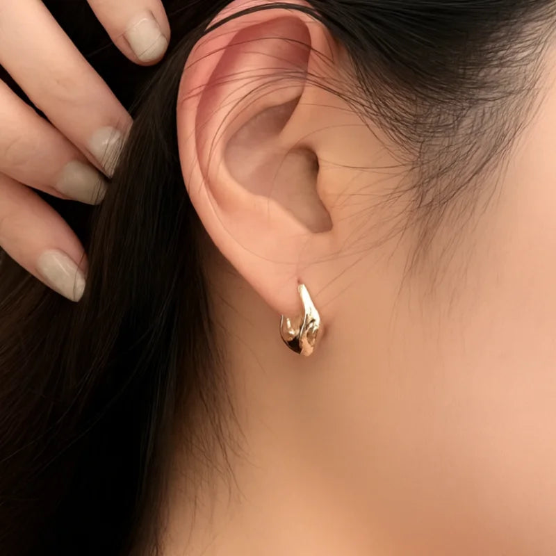 Arc | Modern Hoop Earrings (Solid Gold) | Lady Estere Jewellery | Worldwide Shipping 14K 18K Solid Gold Lab Grown Diamond Moissanite White