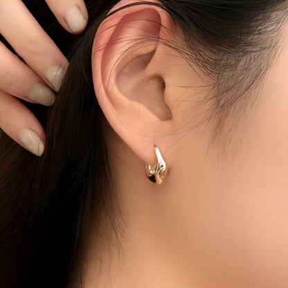 Arc | Modern Hoop Earrings (Solid Gold) | Lady Estere Jewellery | Worldwide Shipping 14K 18K Solid Gold Lab Grown Diamond Moissanite White