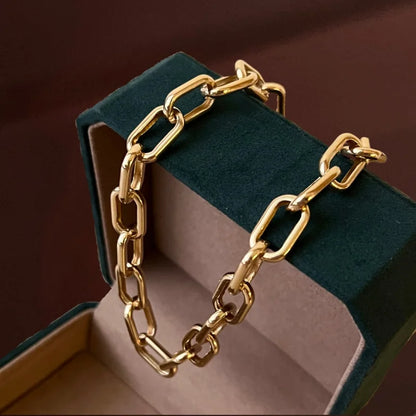 Ava | Ultra Bold Link Chain Necklace (Solid gold) | Lady Estere Jewellery | Worldwide 14K 18K Solid Gold Lab Grown Diamond Moissanite White