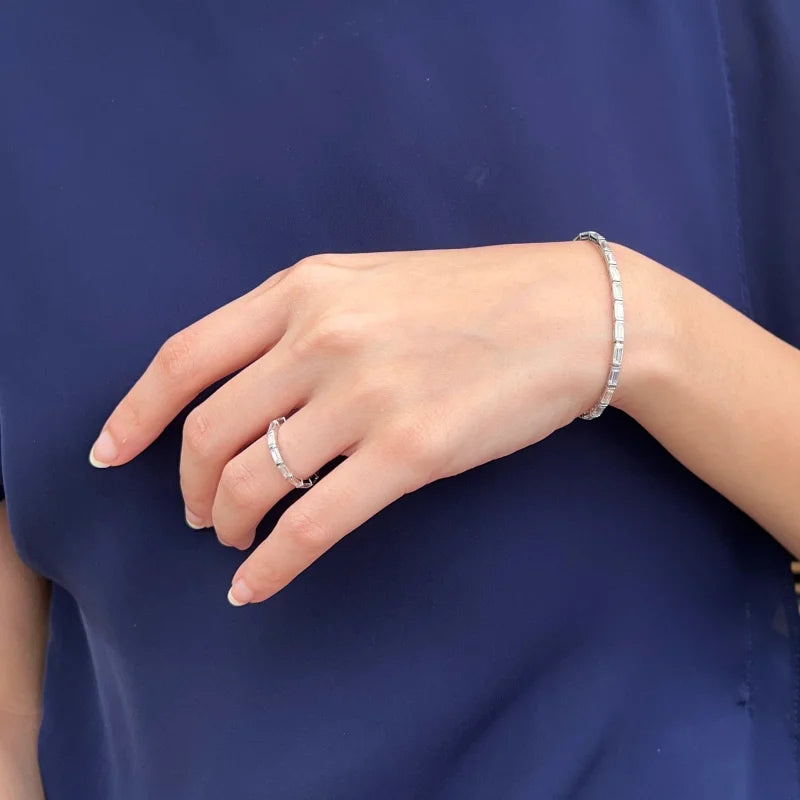 Baguette Cut | 7ct Tennis Bracelet (Solid gold) | Lady Estere Jewellery | Worldwide 14K 18K Solid Gold Lab - Grown Diamond Moissanite White